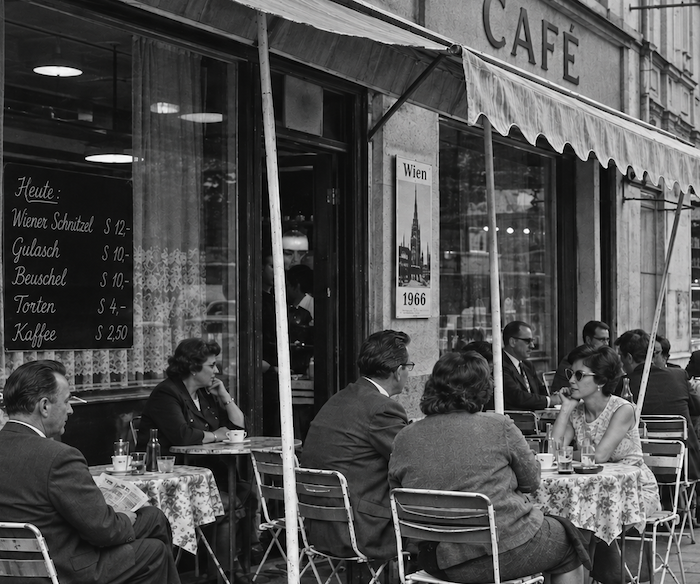 The Café with No Name by Robert Seethaler — life passing by